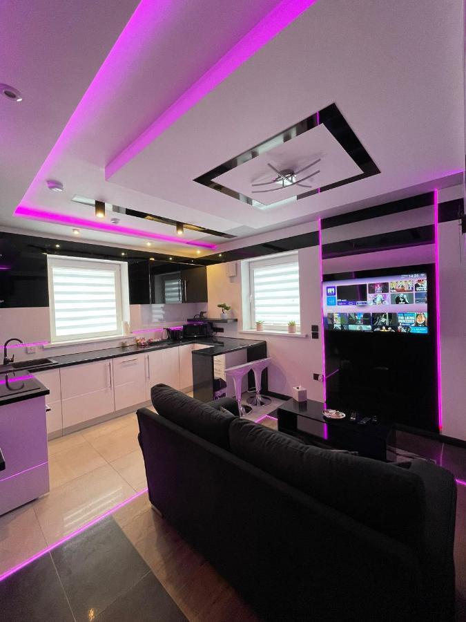#5 Tgha Luxury One Bedroom Apartment In 阿斯隆 外观 照片